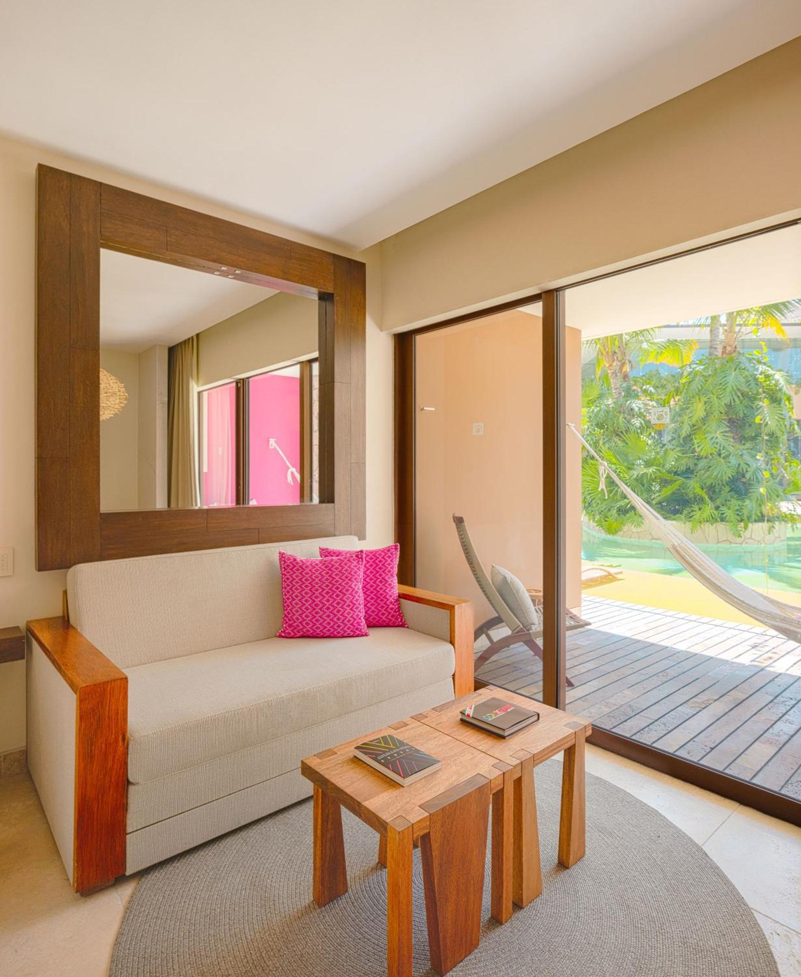 Hotel Xcaret Mexico All Parks All Fun Inclusive (Adults Only) 신데 델 카르멘 외부 사진 A room at the hotel